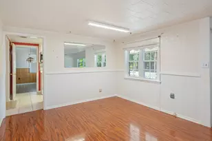 578 E Williams Ave, Crestview, FL 32539 - Photo 8