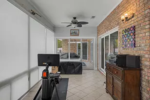 642 W Kilcullen Dr, Niceville, FL 32578 - Photo 36