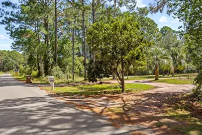 9251 Timber Lane, Navarre, FL 32566 - Photo 40