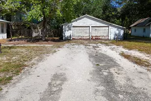 82 E Live Oak Ave, Defuniak Springs, FL 32435 - Photo 34