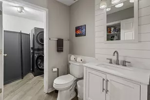 193 Woodland Park Cir, Mary Esther, FL 32569 - Photo 18