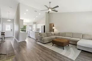 5624 Charter Cir, Gulf Breeze, FL 32563 - Photo 10