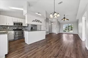 1945 Shadow Lake Dr, Gulf Breeze, FL 32563 - Photo 40