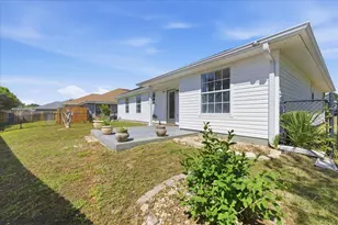 1945 Shadow Lake Dr, Gulf Breeze, FL 32563 - Photo 48
