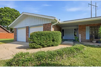 105 Tanglewood Court, Fort Walton Beach, FL 32547 - Photo 1