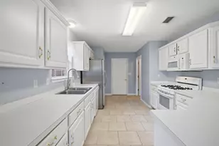 2196 Topaz Ct, Fort Walton Beach, FL 32547 - Photo 12