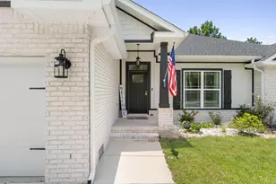 7053 Leisure St, Navarre, FL 32566 - Photo 2