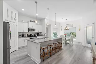 7053 Leisure St, Navarre, FL 32566 - Photo 10
