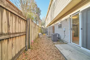1022 Rockport Dr, Fort Walton Beach, FL 32547 - Photo 16