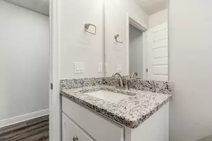 224 E Iris Ln, Defuniak Springs, FL 32433 - Photo 18