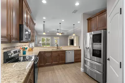 1560 Hickory Street, Niceville, FL 32578 - Photo 16