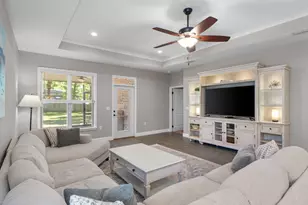1560 Hickory St, Niceville, FL 32578 - Photo 12