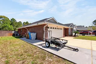 9454 Pine Lily Ct, Navarre, FL 32566 - Photo 4