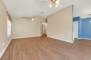 9454 Pine Lily Ct, Navarre, FL 32566 - Photo 10
