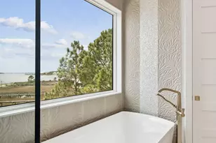 232 Tecumseh Ln, Mary Esther, FL 32569 - Photo 100