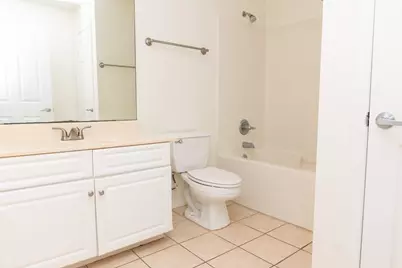 4270 Calinda Lane #APT  326, Niceville, FL 32578 - Photo 6