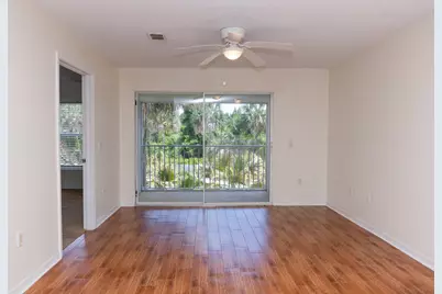 4270 Calinda Lane #APT  326, Niceville, FL 32578 - Photo 12