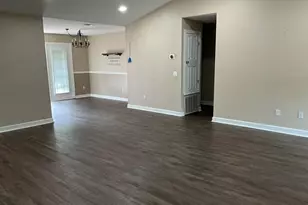 22 10 Lake Dr, Defuniak Springs, FL 32433 - Photo 12