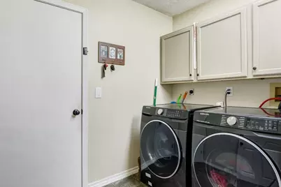 1102 Phyllis Avenue, Niceville, FL 32578 - Photo 14