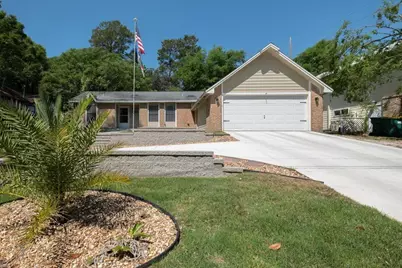 1102 Phyllis Avenue, Niceville, FL 32578 - Photo 2