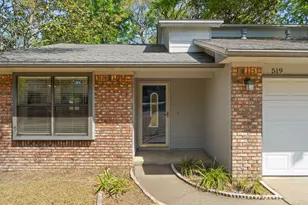 519 Matthew St, Niceville, FL 32578 - Photo 2
