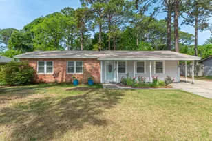16 SW Temple Ave, Fort Walton Beach, FL 32548 - Photo 1