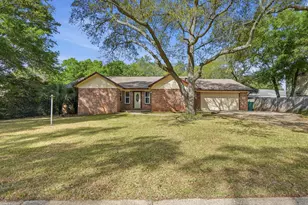 3 Krivik Ct, Fort Walton Beach, FL 32547 - Photo 2