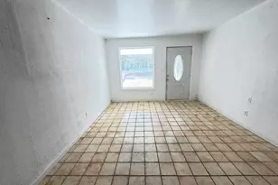 21 SW Ranger St, Fort Walton Beach, FL 32548 - Photo 2