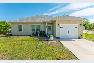 150 E Hibiscus Avenue, Defuniak Springs, FL 32433 - Photo 1