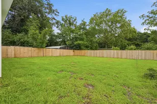 740 E Chestnut Ave, Crestview, FL 32539 - Photo 4