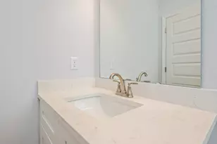 740 E Chestnut Ave, Crestview, FL 32539 - Photo 18