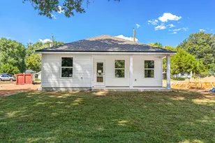 740 E Chestnut Ave, Crestview, FL 32539 - Photo 28