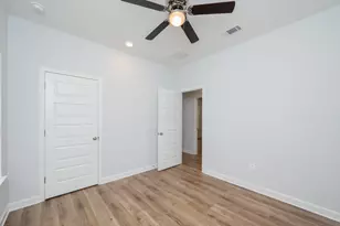 740 E Chestnut Ave, Crestview, FL 32539 - Photo 12
