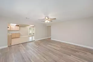 165 Smith St, Crestview, FL 32539 - Photo 6
