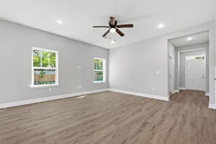931 Kenzie Ln, Fort Walton Beach, FL 32547 - Photo 12