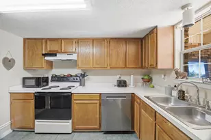 2413 Suwanee Ln, Fort Walton Beach, FL 32547 - Photo 10