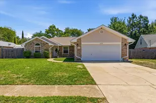 2232 Lemure Dr, Navarre, FL 32566 - Photo 2
