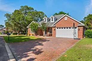 4250 Lost Horse Cir, Niceville, FL 32578 - Photo 2