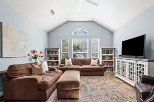 4250 Lost Horse Cir, Niceville, FL 32578 - Photo 6