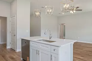 6434 Kylito Cir, Crestview, FL 32539 - Photo 10