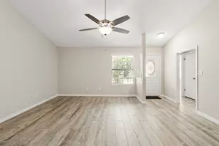 145 Wright Cir, Niceville, FL 32578 - Photo 8