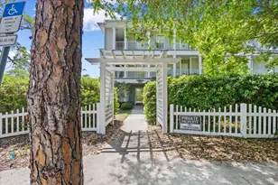 167 SE Brooks St, Fort Walton Beach, FL 32548 - Photo 2