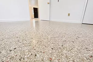 325 Avon Ln, Mary Esther, FL 32569 - Photo 18