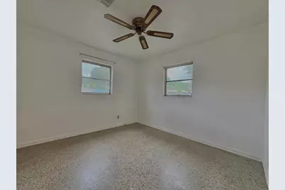 325 Avon Lane, Mary Esther, FL 32569 - Photo 16
