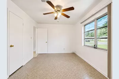 325 Avon Lane, Mary Esther, FL 32569 - Photo 12