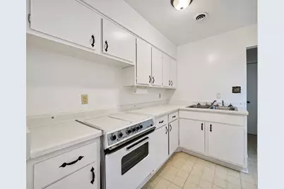 325 Avon Lane, Mary Esther, FL 32569 - Photo 8