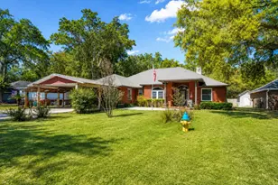 328 Chippewa Dr, Niceville, FL 32578 - Photo 4
