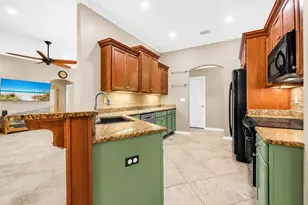 328 Chippewa Dr, Niceville, FL 32578 - Photo 12