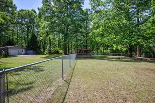 573 Berry Patch Rd, Defuniak Springs, FL 32435 - Photo 24