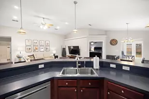 202 Limestone Cir, Crestview, FL 32539 - Photo 14